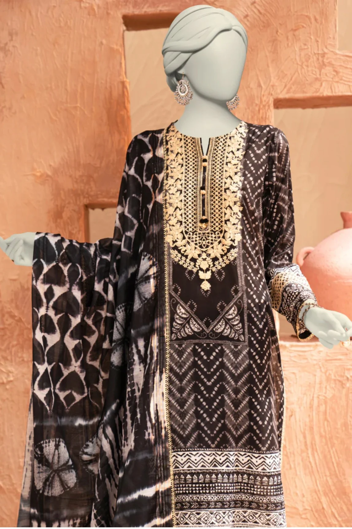 3 pc Lawn Embroidered - Image 3