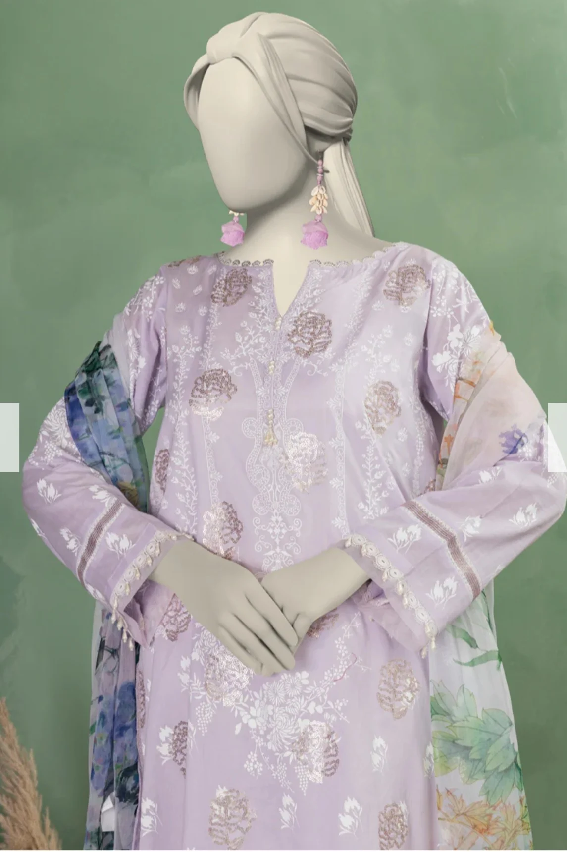 2 pc sequence Embroidered Lawn - Image 3