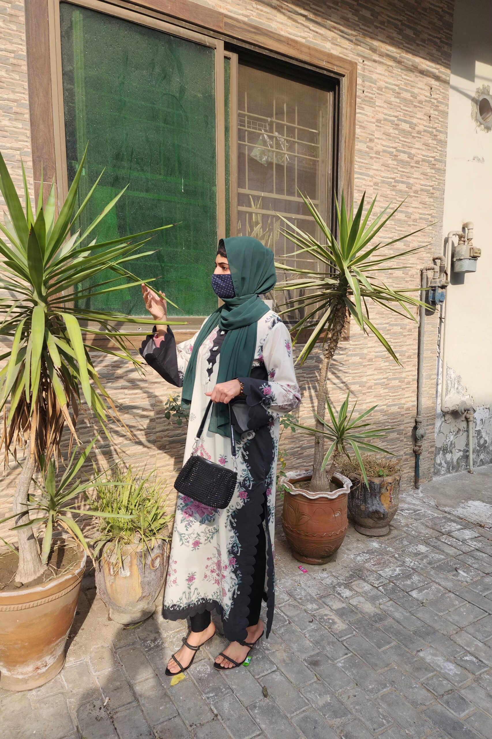 printed cambric kaftan ( unstitch) - Image 2