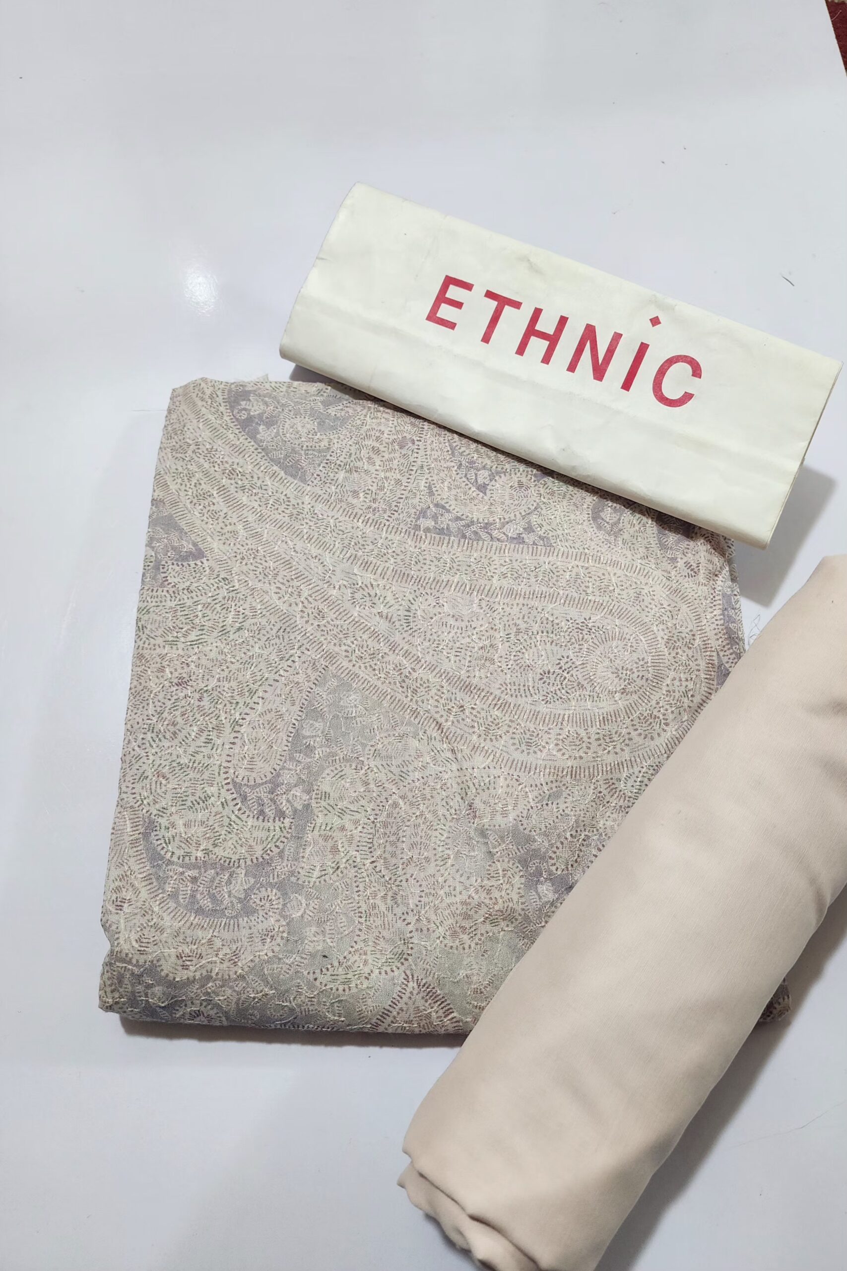 2 pc chikankari Lawn