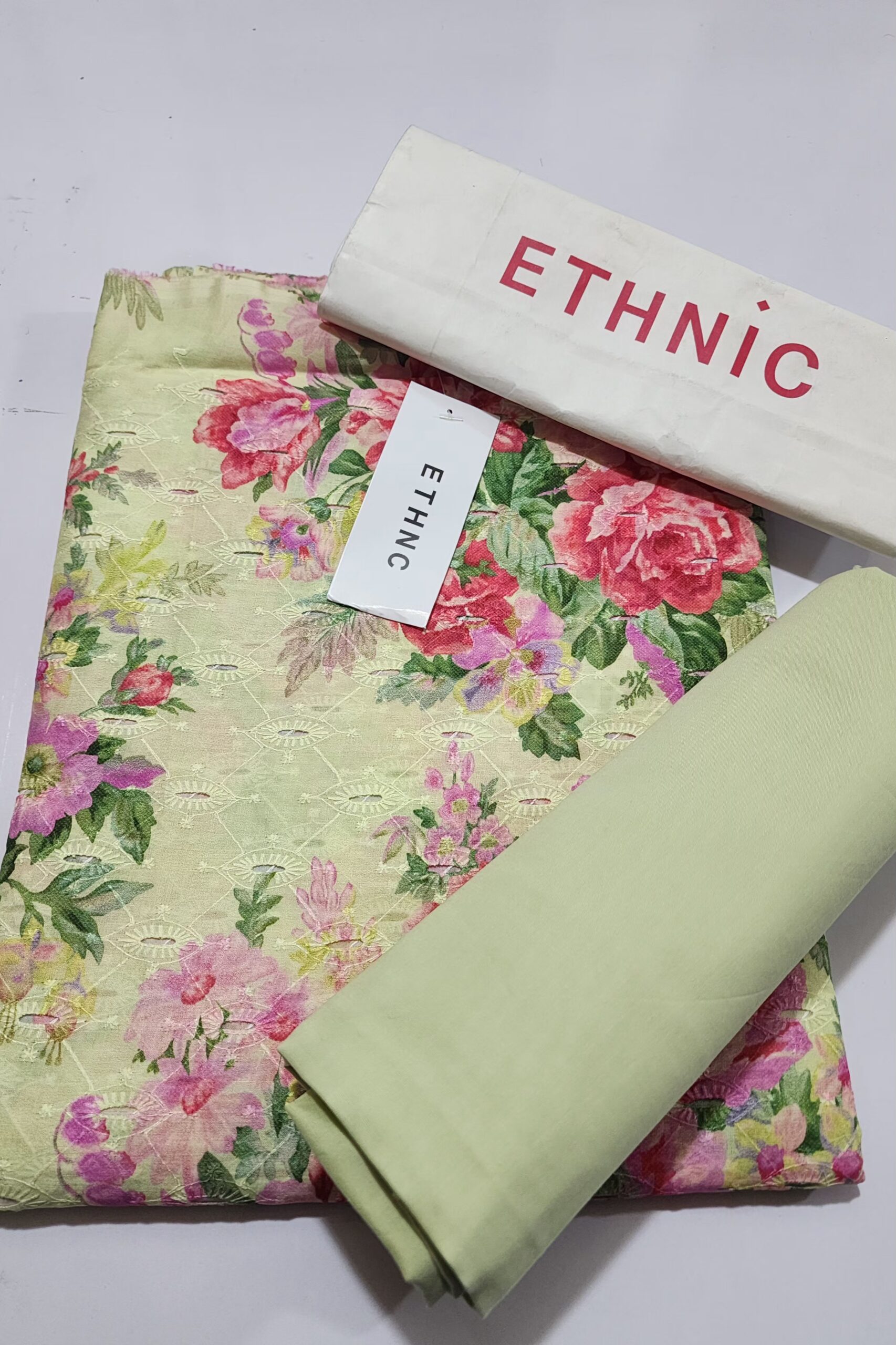 2 pc chikankari Lawn