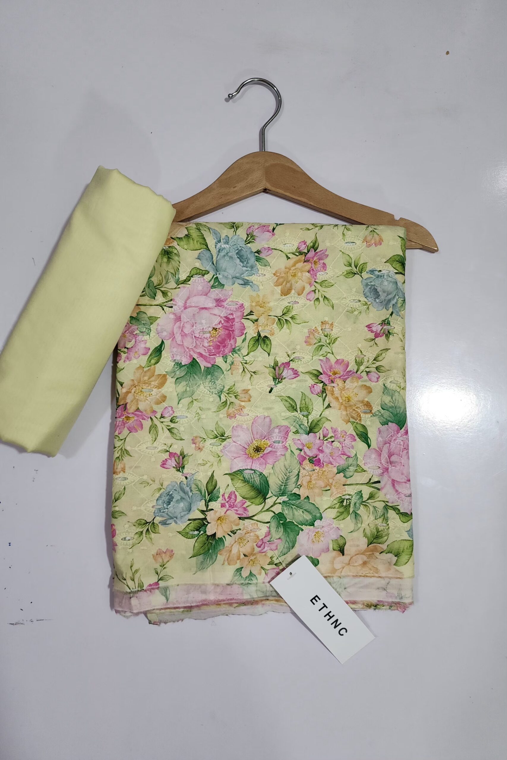 2 pc chikankari Lawn