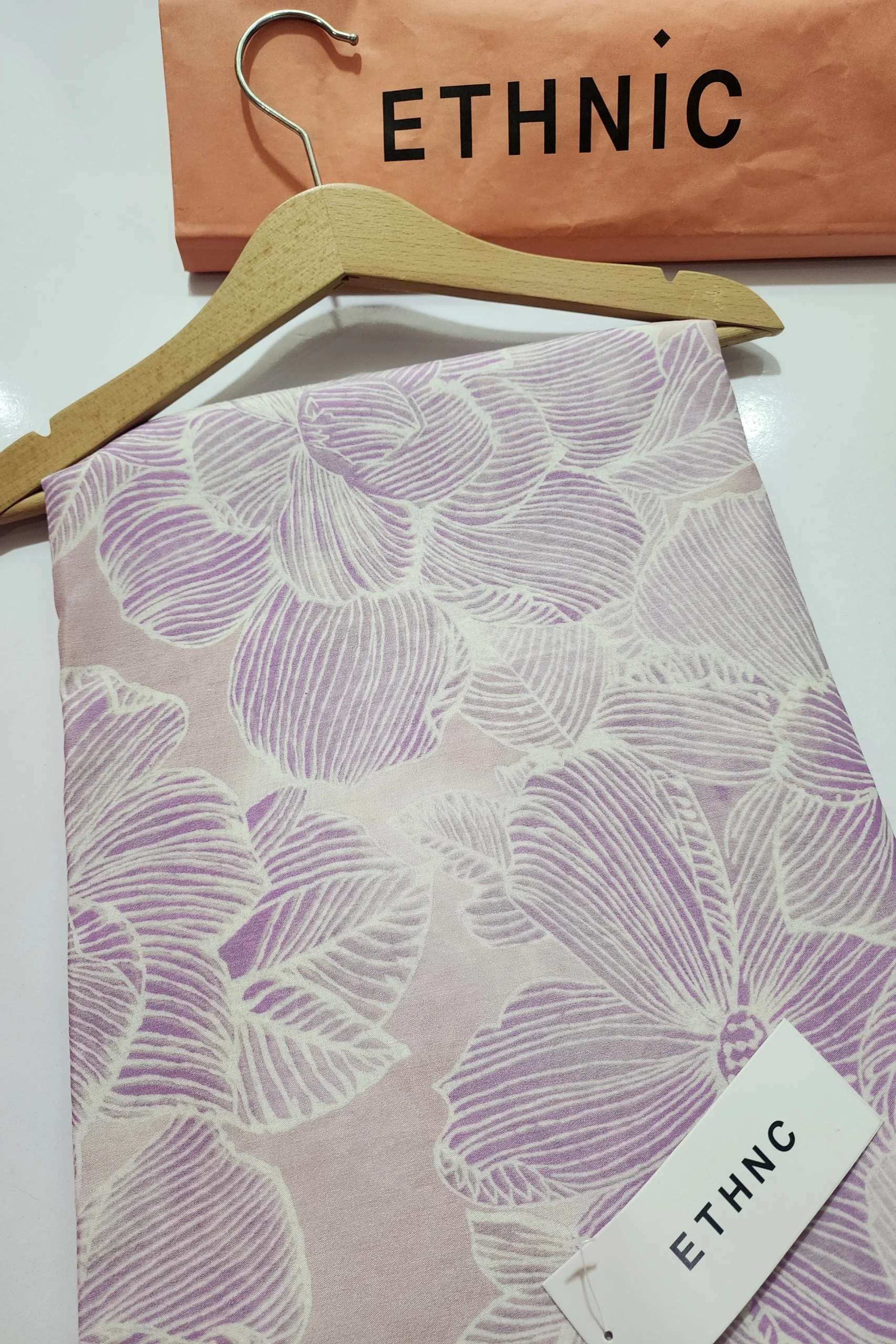 2 pc all over lawn silk printed fabric - Image 3
